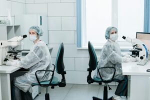 How to Choose the Right Antibody for Your Experiment: Polyclonal, Monoclonal, or Recombinant?