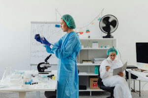 Robust Quality Control in Antibody Production 